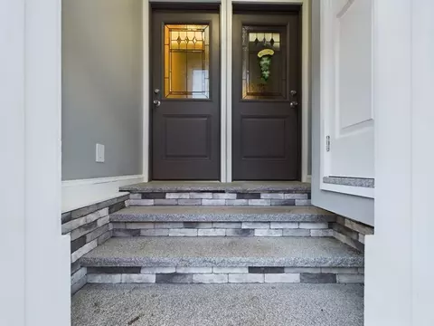 773 E 6th St, Boston, MA 02127 photo 2