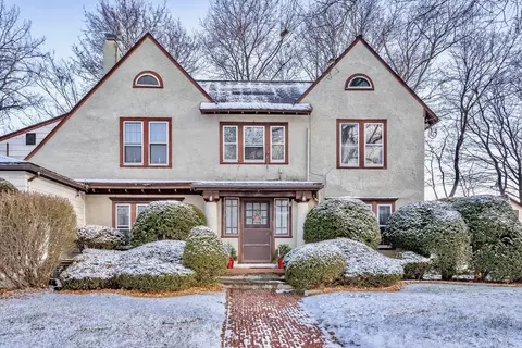 87 W Silver St, Westfield, MA 01085