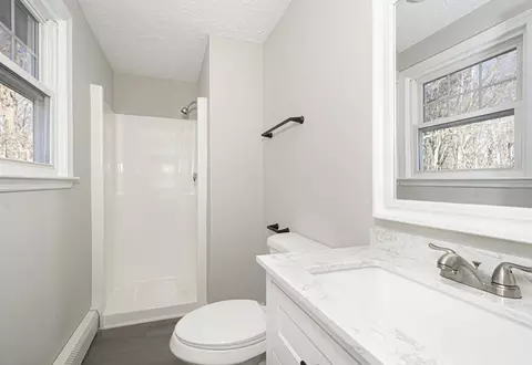 Bath - 55 Dodge Rd, Sutton, MA 01590 photo 2 of 3