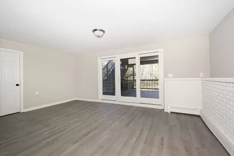 Living - 55 Dodge Rd, Sutton, MA 01590 photo 7 of 9