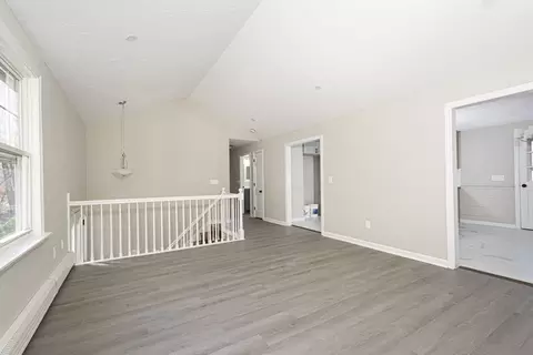 Living - 55 Dodge Rd, Sutton, MA 01590 photo 3 of 9
