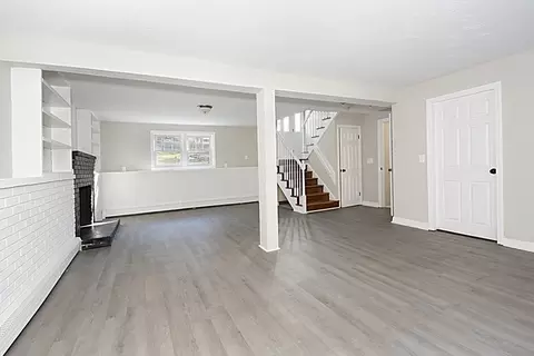 Living - 55 Dodge Rd, Sutton, MA 01590 photo 9 of 9
