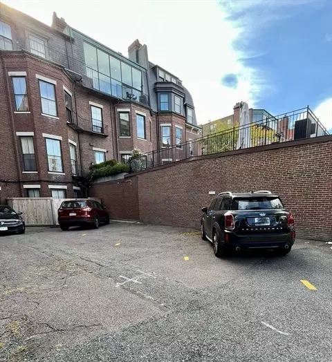 396 Beacon St #PS-D, Boston, MA 02116