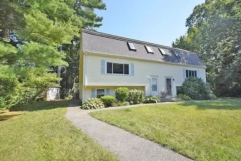 8 Connors Cir #8, Randolph, MA 02368