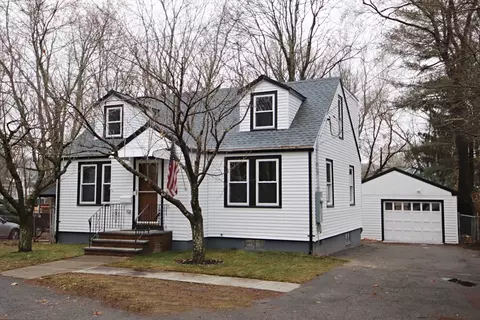 19 Davis St, Saugus, MA 01906