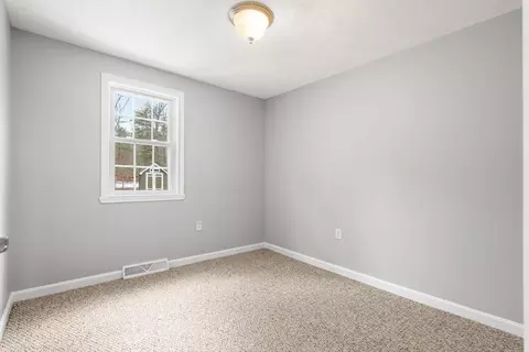 Bedroom - 87 Ash St, Townsend, MA 01469 photo 7 of 8