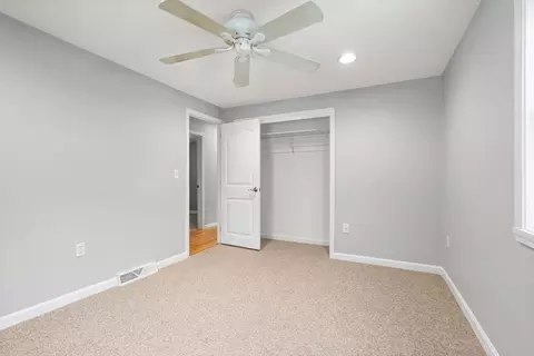 Bedroom - 87 Ash St, Townsend, MA 01469 photo 8 of 8