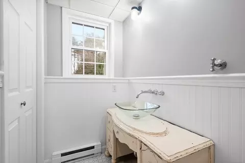 Bath - 87 Ash St, Townsend, MA 01469 photo 2 of 2