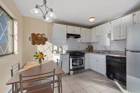 6 Fernview Ave #12, North Andover, MA 01845