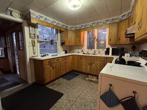 9 Ledge St, Melrose, MA 02176 photo 5