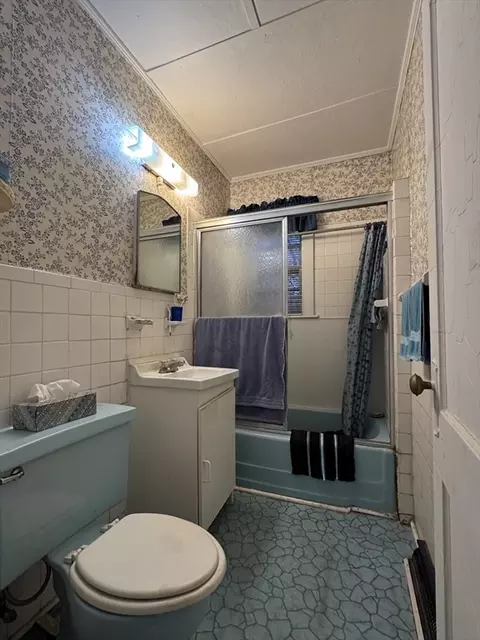 9 Ledge St, Melrose, MA 02176 photo 7