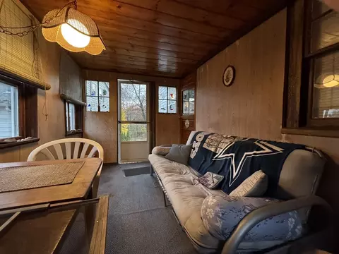 9 Ledge St, Melrose, MA 02176 photo 3