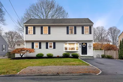 28 Lakeshore Ave, Beverly, MA 01915