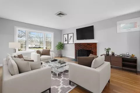22 Lexington St, Canton, MA 02021 photo 2