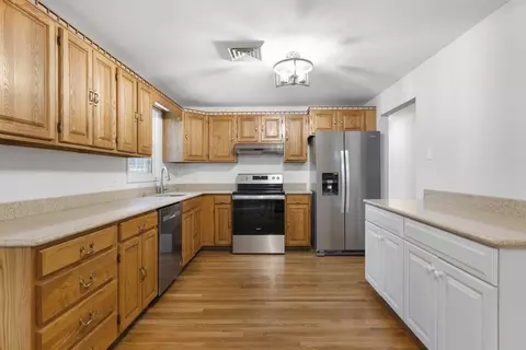 22 Lexington St, Canton, MA 02021 photo 9