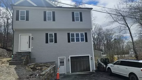 04 Aurora St, Worcester, MA 01607 photo 2
