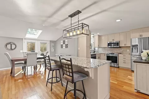 76 Macarthur St, Stoughton, MA 02072