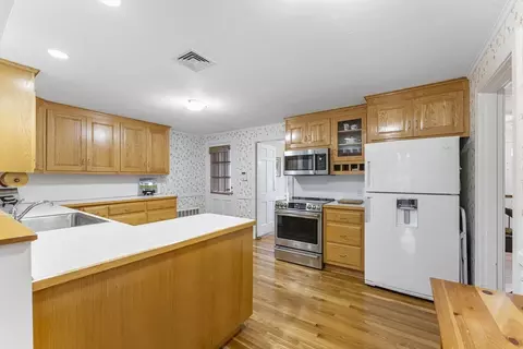 125 Tower Ave, Needham, MA 02494 photo 24