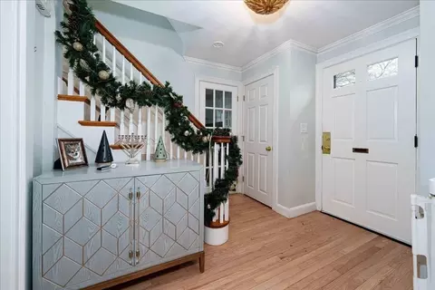 711 Great Plain Ave, Needham, MA 02492 photo 2