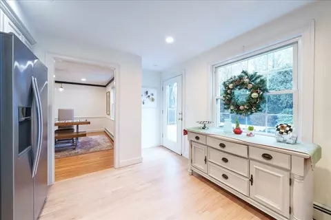 711 Great Plain Ave, Needham, MA 02492 photo 7
