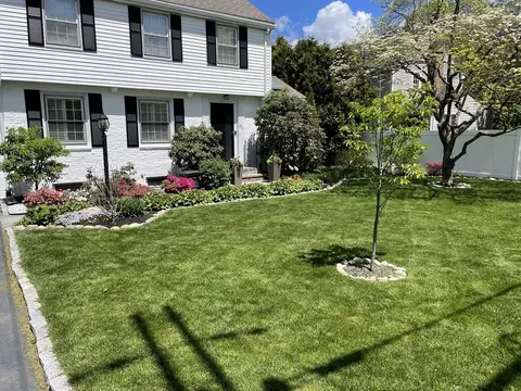 711 Great Plain Ave, Needham, MA 02492 photo 28