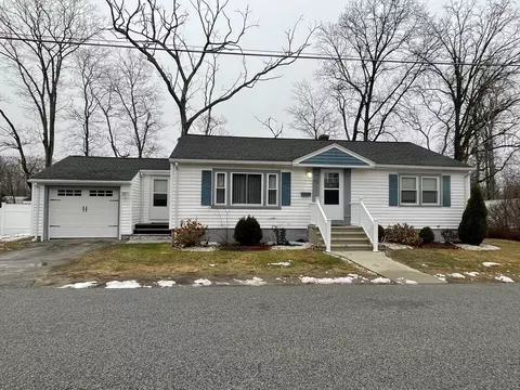 17 Batten St, Webster, MA 01570 photo 6