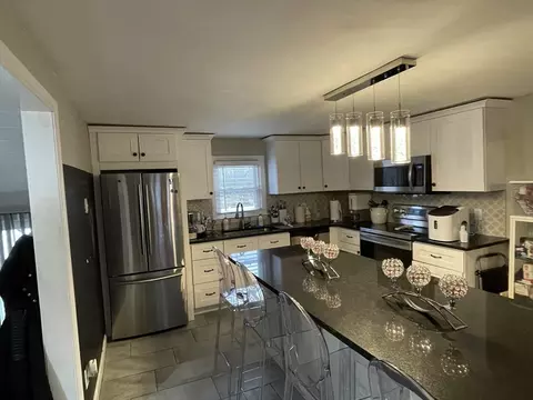 17 Batten St, Webster, MA 01570 photo 8