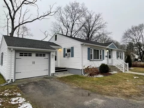 17 Batten St, Webster, MA 01570 photo 5