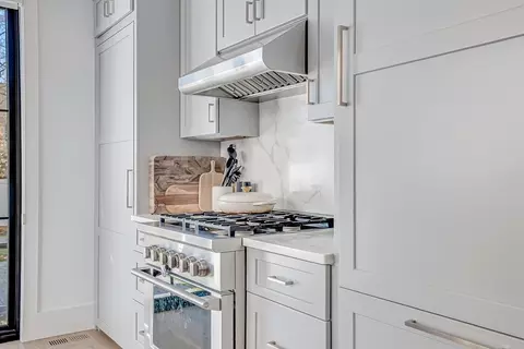 646 Webster St #646, Needham, MA 02492 photo 8