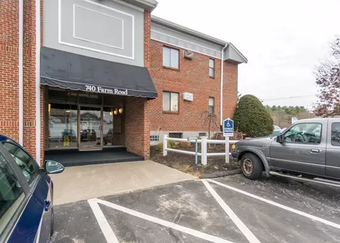 740 Farm Rd #104, Marlborough, MA 01752
