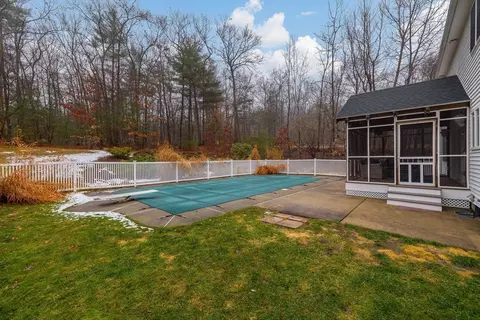 56 Camile Rd, Webster, MA 01570 photo 6