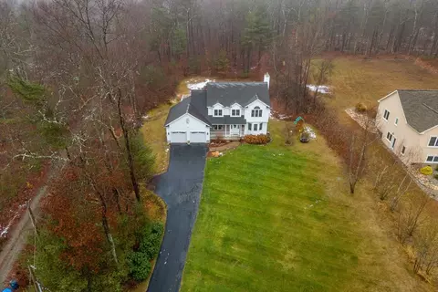 56 Camile Rd, Webster, MA 01570 photo 2