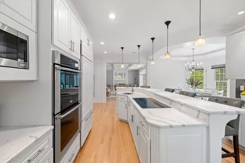 Kitchen - 12 Dudley Rd, Mendon, MA 01756 photo 4 of 5