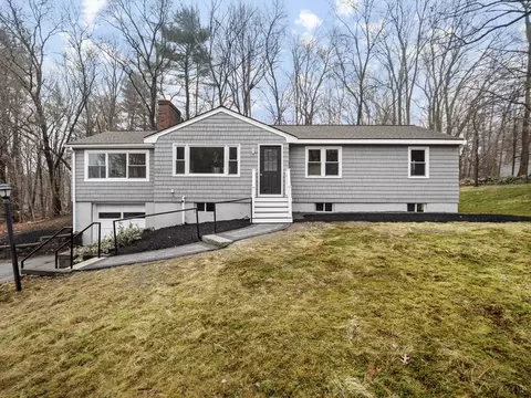 45 Depot St, Westford, MA 01886