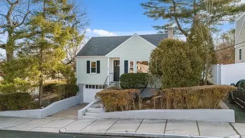 145 Pine Grove Ave, Lynn, MA 01904