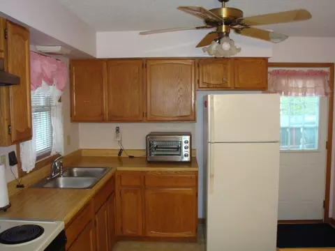 Kitchen - 298 Keys Rd, Warren, MA 01083 photo 1 of 2