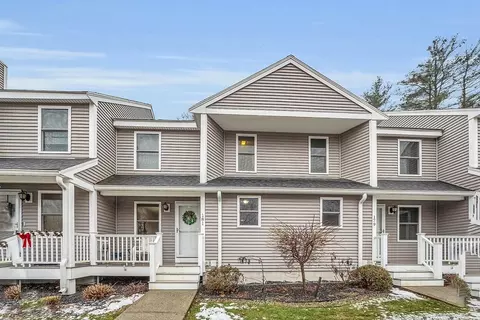 181 Bayberry Hill Ln #181, Leominster, MA 01453