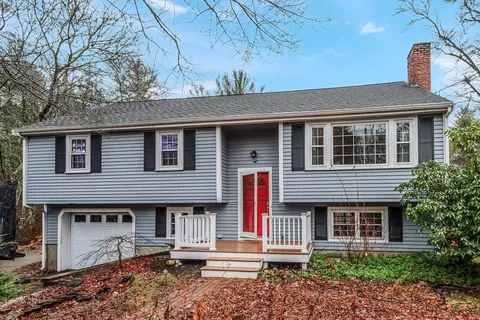 221 Birch St, Duxbury, MA 02332