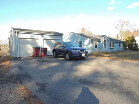 168 E Main St, Middleboro, MA 02346