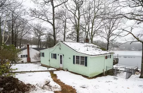 48 Stevens Park Rd, Charlton, MA 01507