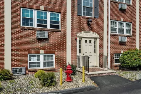 30 Arlington Rd # -1, Woburn, MA 01801