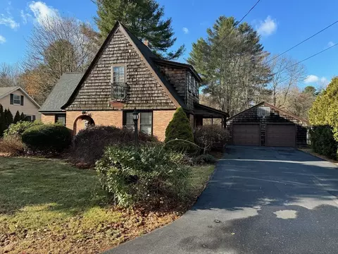 20 Pine St, Oxford, MA 01540