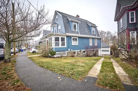 48 Grant Rd, Swampscott, MA 01907