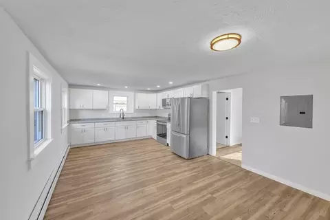 57 Wall St, Worcester, MA 01604 photo 2