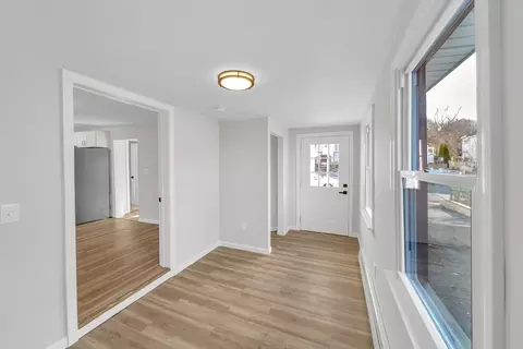 57 Wall St, Worcester, MA 01604 photo 4