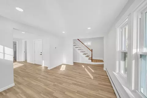 57 Wall St, Worcester, MA 01604 photo 10