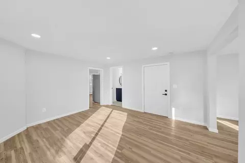57 Wall St, Worcester, MA 01604 photo 8