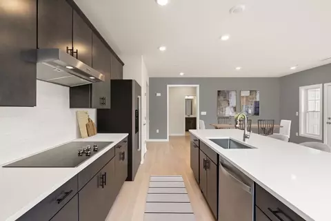 4 Winslow Ln #301, Grafton, MA 01536