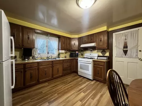 46 Upson Rd, Wellesley, MA 02482 photo 8
