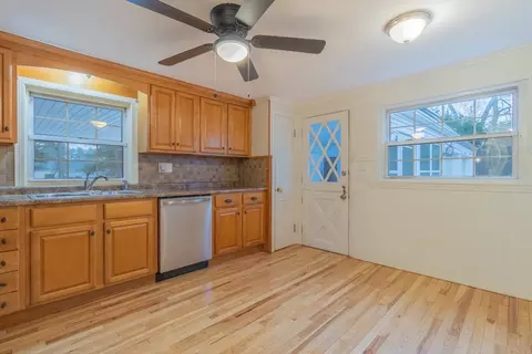 64 Acrebrook, Springfield, MA 01129 photo 9